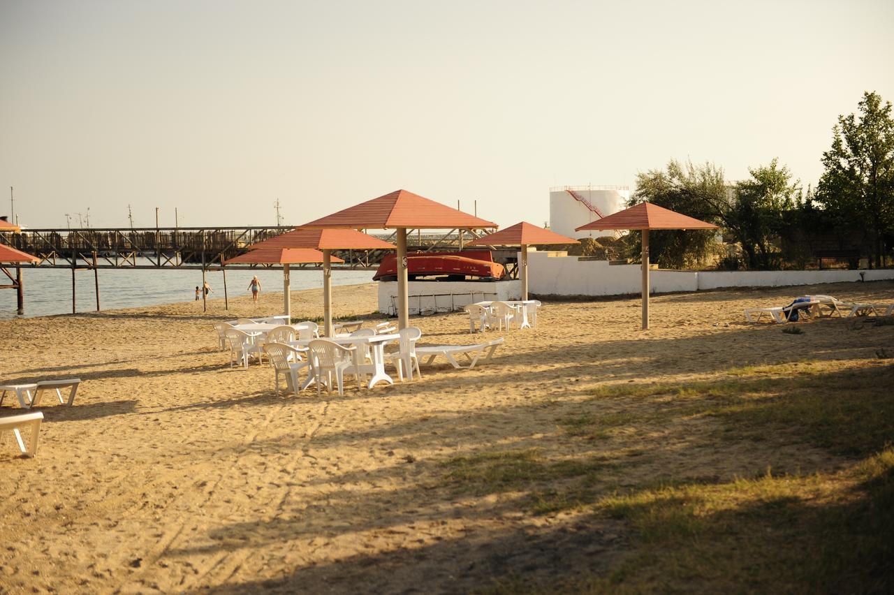 Mavi Dalga Beach Hotel Lokbatan Exterior photo