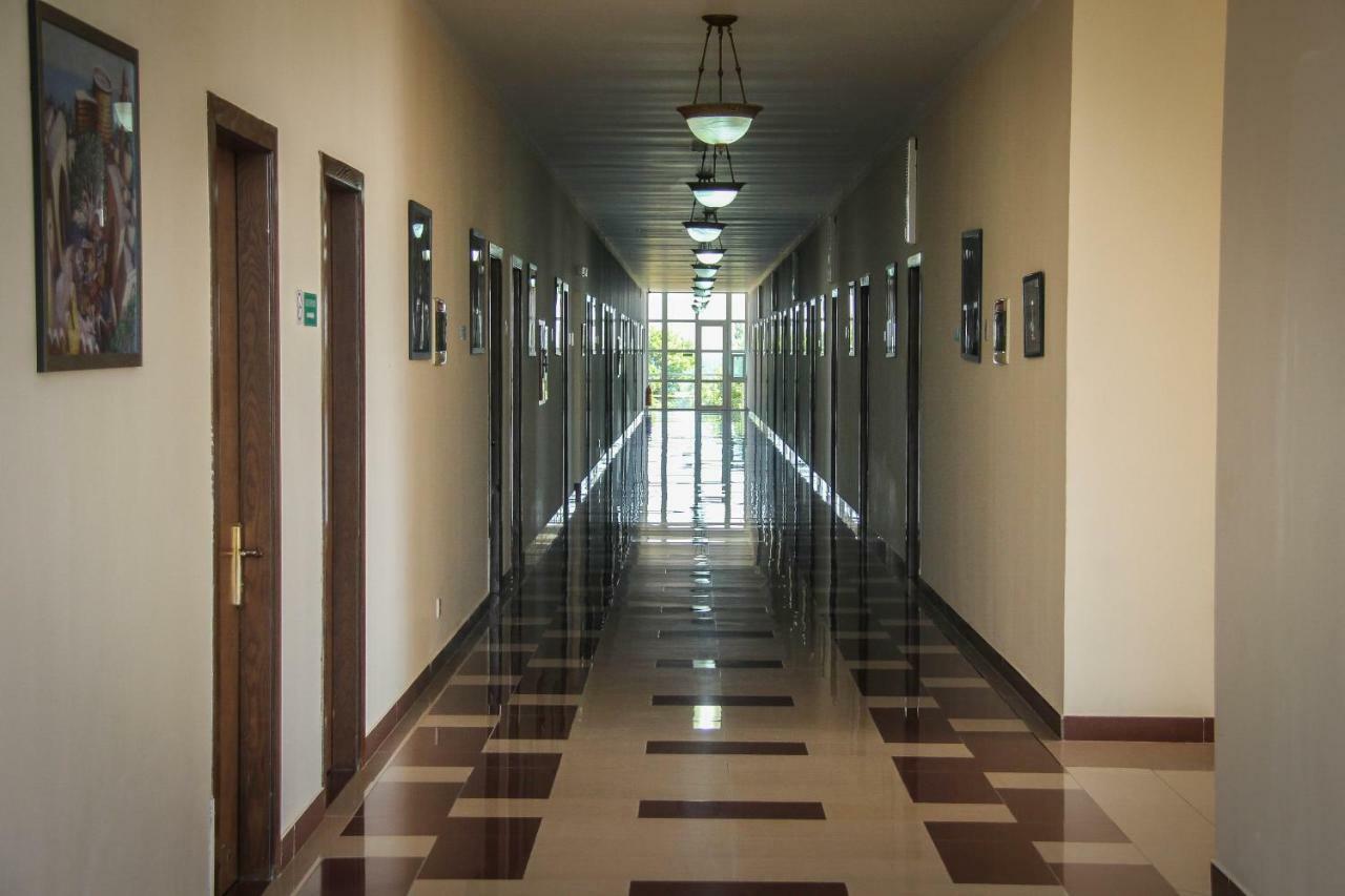 Mavi Dalga Beach Hotel Lokbatan Exterior photo